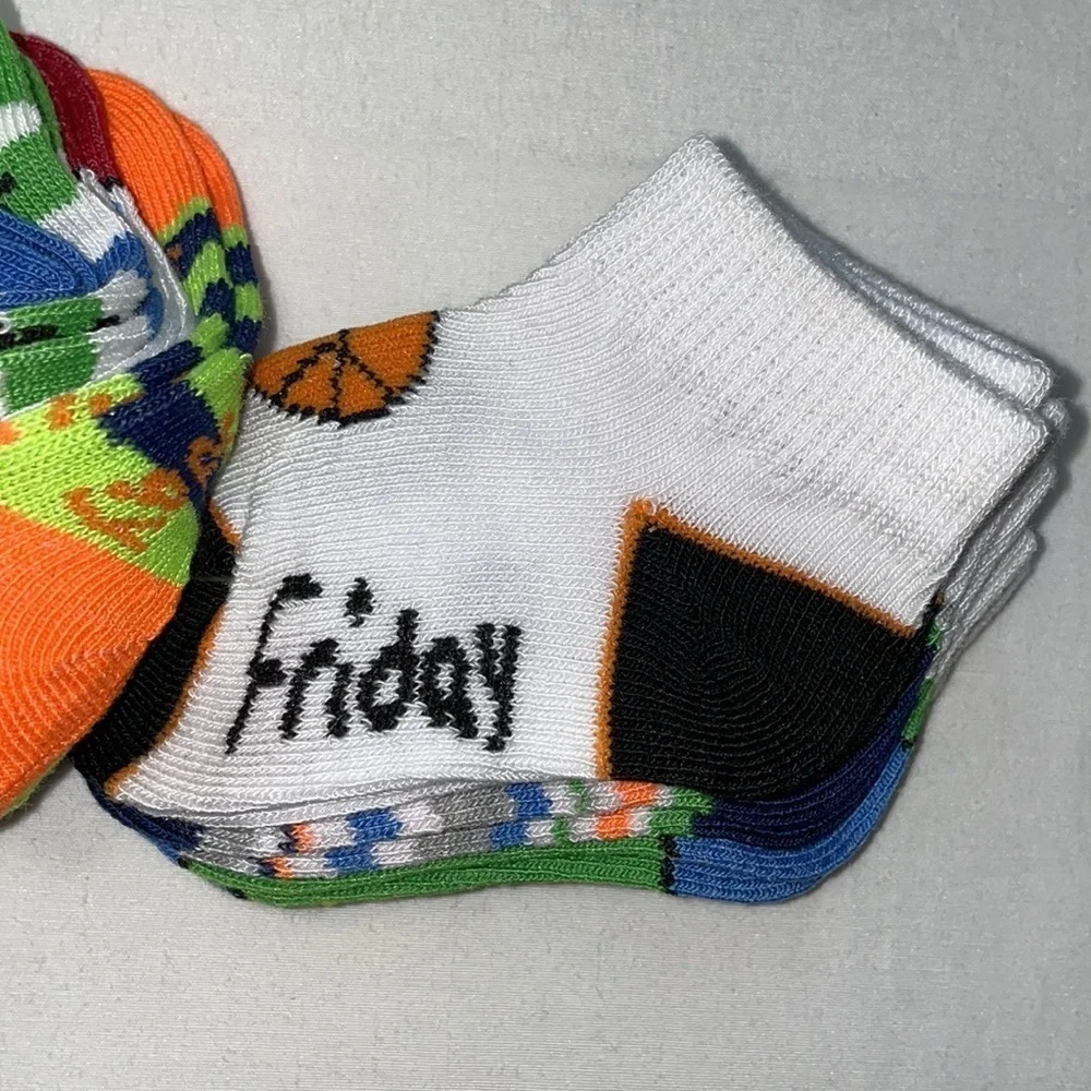New Kids 7 Days of the Week Socks 6 - 18 Months